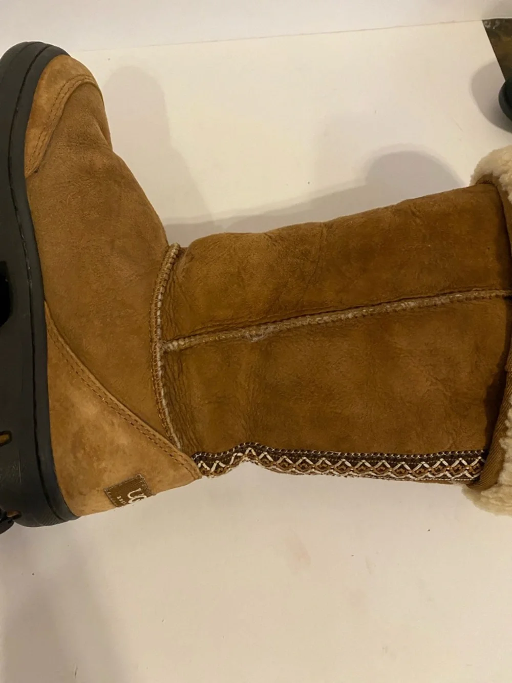 UGG Australia Brown Leather Sheepskin Cuff Boots Women's Size 8 - Picture 9 of 11